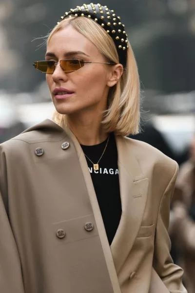 How To Wear Headbands to Elevate your Look in 16 Ways