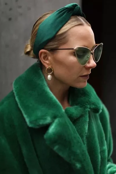 How To Wear Headbands to Elevate your Look | Travel Beauty Blog
