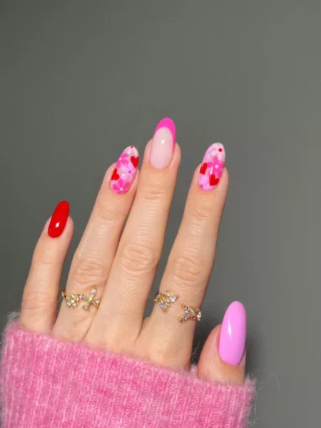 65 Pretty Valentines Nails Ideas, Art + Designs to Copy Now 65 Pretty Valentines Nails Ideas, Art + Designs to Copy Now