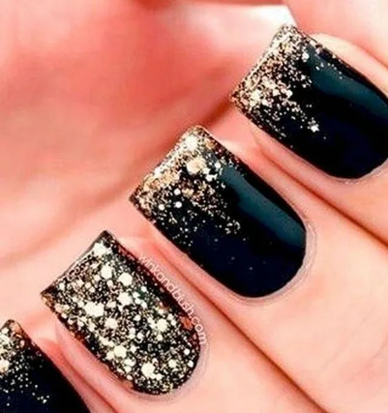 nails for new years eve