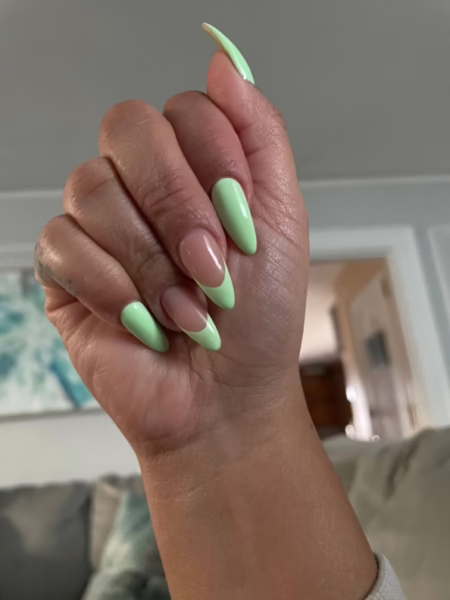 Stunning St Patricks Day Nails Designs to Try This Year | Travel Beauty Blog