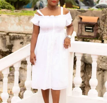 20 White Dress Outfits that Prove Minimalism is anything but Boring | Travel Beauty Blog
