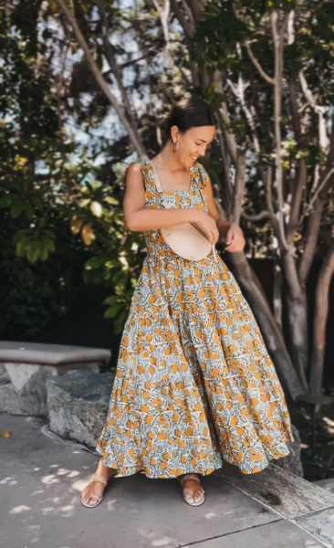 25+ Chic Italy Outfit Ideas to Look Great on Vacation What to Wear in Italy on Vacation + Elegant Italy Outfit Ideas | Travel Beauty Blog