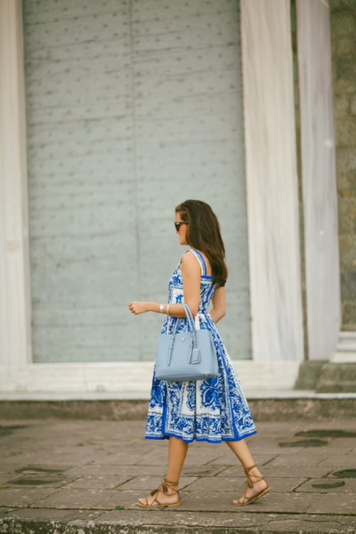 25+ Chic Italy Outfit Ideas to Look Great on Vacation What to Wear in Italy on Vacation + Elegant Italy Outfit Ideas | Travel Beauty Blog