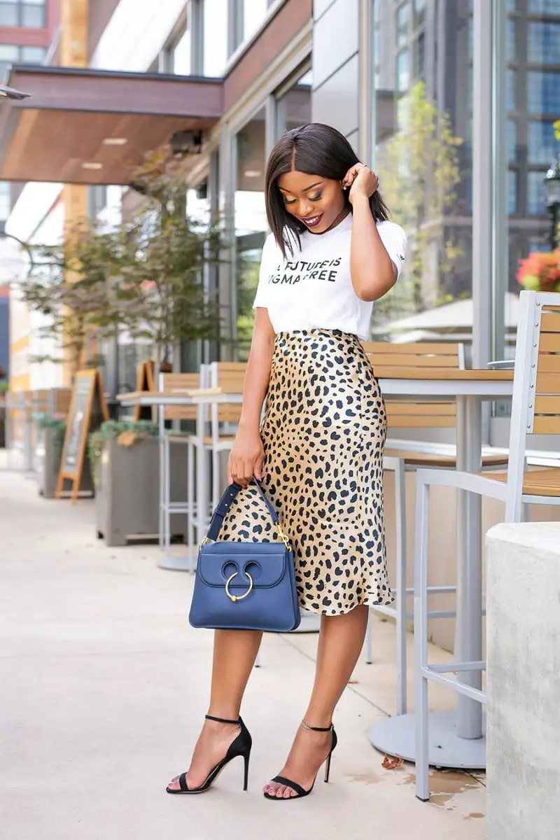 Casual Chic Winter Outfit Leopard Print Skirt and Platform Boots