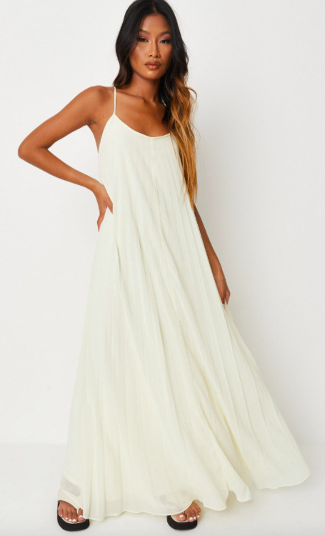 10 Best Summer Maxi dresses For Petites In 2021