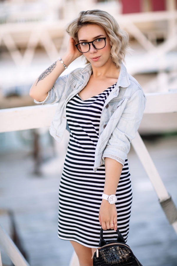20+ Timeless Outfits With A Jean Jacket To Replicate Now Timeless Outfits With A Jean Jacket + Styling Ideas