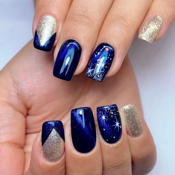 Christmas Nails Ideas | Travel Beauty Blog