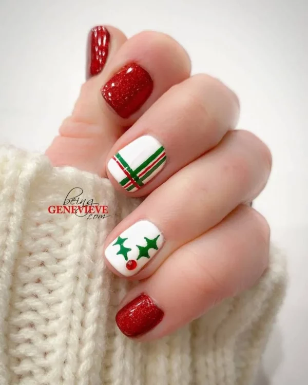 Plaid Christmas Nails | Travel Beauty Blog