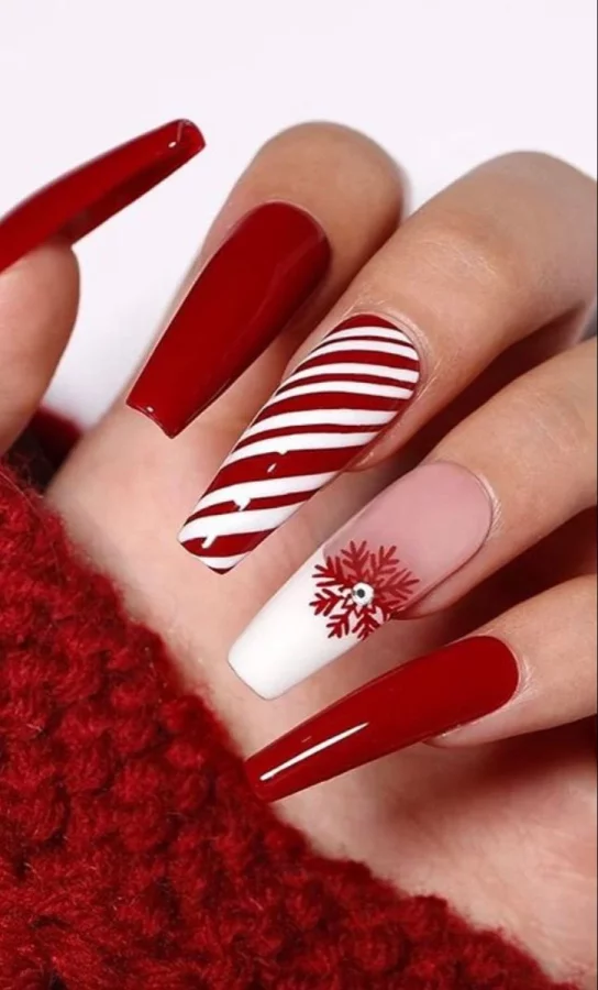 Christmas Nails Ideas | Travel Beauty Blog