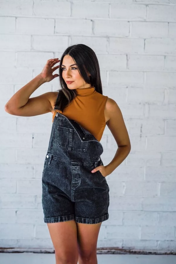 10 Stylish Ways to Wear a Bodysuit for Any Occasion How To Wear a Bodysuit for Any Occasion | Travel Beauty Blog