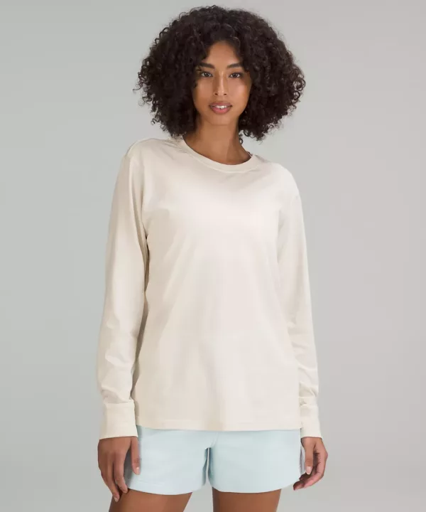 14 Best Loungewear Brands for Ultimate Comfort Best Loungewear Brands for Ultimate Comfort | Travel Beauty Blog