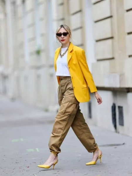Stylish Ways to Wear a Cargo Pants Outfit | Travel Beauty Blog