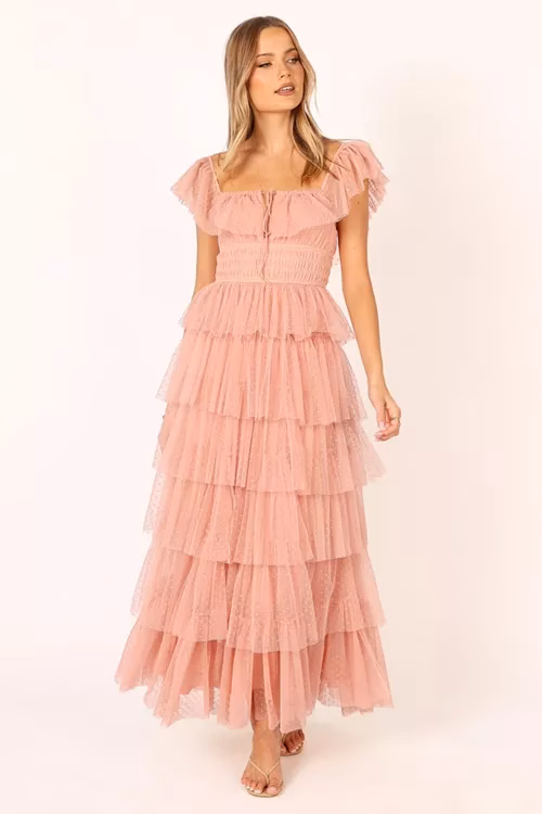 The Hottest Spring Fashion Trends for 2025 | Travel Beauty Blog: