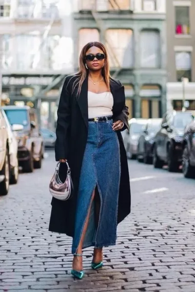 These Stylish Long Denim Skirt Outfits are bringing back the '90s Nostalgia