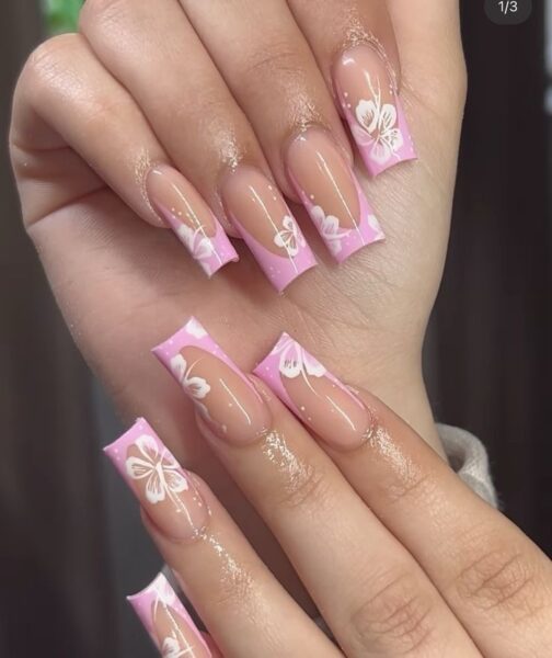40 Gorgeous Graduation Nails Ideas for College Students 40 Gorgeous Graduation Nails Ideas for College Students