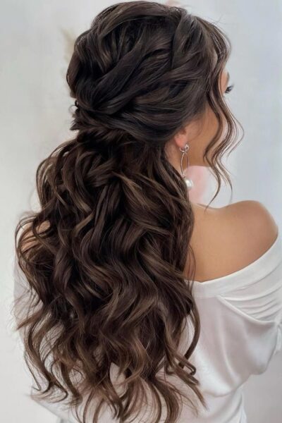 18 Gorgeous Prom Hairstyles for all Hair Types and Lengths Gorgeous Prom Hairstyles for all Hair Types and Lengths | Travel Beauty Blog