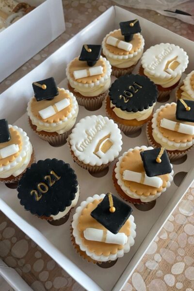 21 Graduation Cupcakes and Dessert Ideas that will delight Guests Graduation Cupcakes and Dessert Ideas to delight Guests | Travel Beauty Blog