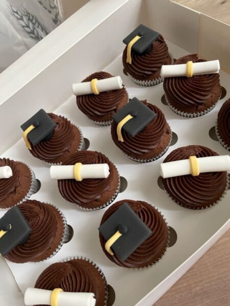 21 Graduation Cupcakes and Dessert Ideas that will delight Guests 21 Graduation Cupcakes and Dessert Ideas that will delight Guests