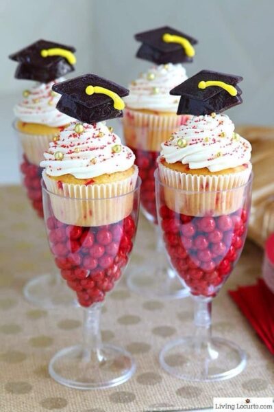 21 Graduation Cupcakes and Dessert Ideas that will delight Guests 21 Graduation Cupcakes and Dessert Ideas that will delight Guests