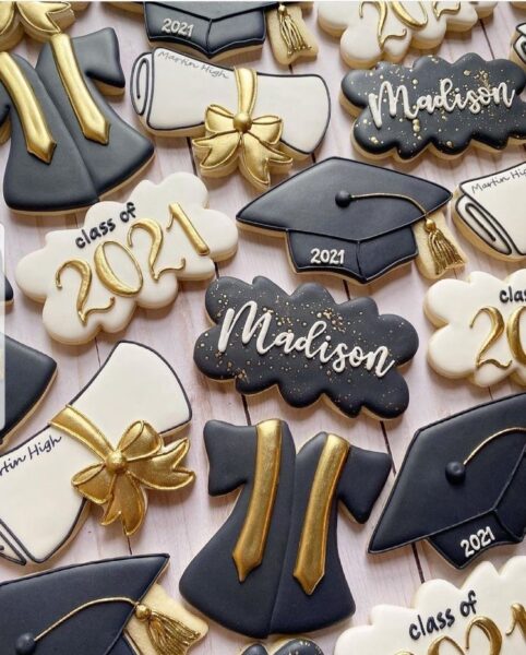 21 Graduation Cupcakes and Dessert Ideas that will delight Guests 21 Graduation Cupcakes and Dessert Ideas that will delight Guests