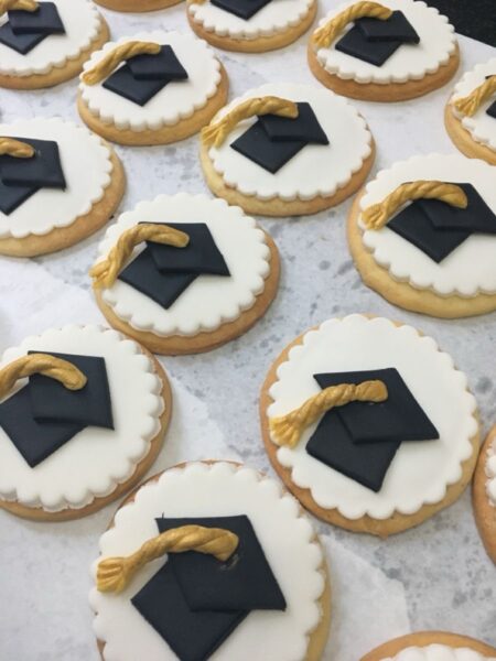 21 Graduation Cupcakes and Dessert Ideas that will delight Guests 21 Graduation Cupcakes and Dessert Ideas that will delight Guests