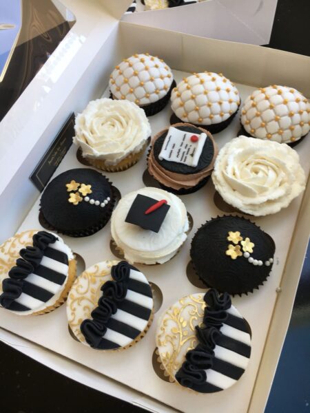 21 Graduation Cupcakes and Dessert Ideas that will delight Guests 21 Graduation Cupcakes and Dessert Ideas that will delight Guests
