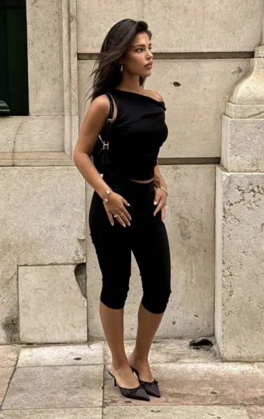 16 Fresh Ways to Wear a Capri Pants Outfit in 2026 Fresh Ways to Wear a Capri Pants Outfit | Travel Beauty Blog