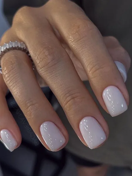 Classy Old Money Nails Ideas | Travel Beauty Blog