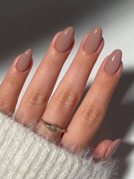 Classy Old Money Nails Ideas | Travel Beauty Blog