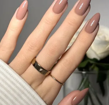 Classy Old Money Nails Ideas | Travel Beauty Blog