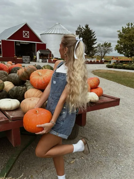 30 Cute Pumpkin Patch Outfit Ideas to Copy This Fall 30 Cute Pumpkin Patch Outfit Ideas to Copy This Fall | Travel Beauty Blog