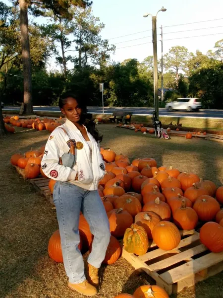 30 Cute Pumpkin Patch Outfit Ideas to Copy This Fall 30 Cute Pumpkin Patch Outfit Ideas to Copy This Fall | Travel Beauty Blog