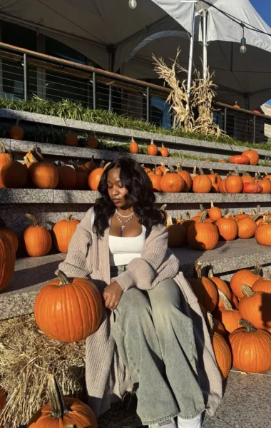 30 Cute Pumpkin Patch Outfit Ideas to Copy This Fall 30 Cute Pumpkin Patch Outfit Ideas to Copy This Fall | Travel Beauty Blog